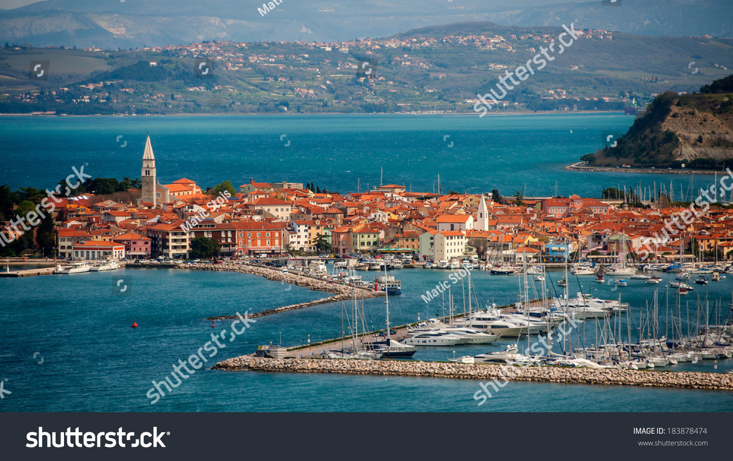 https://www.shutterstock.com/cs/image-photo/town-izola-slovenia-183878474